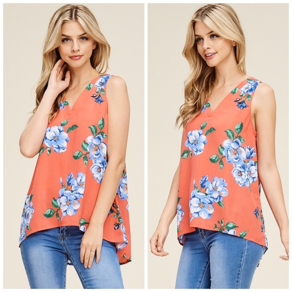 π LAST 1!πV Neck Split Back Floral Top - Picture 4 of 4